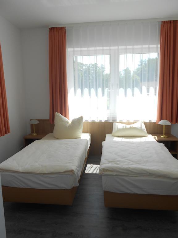Apartment-Pension Schwalbennest Herzogenaurach Værelse billede